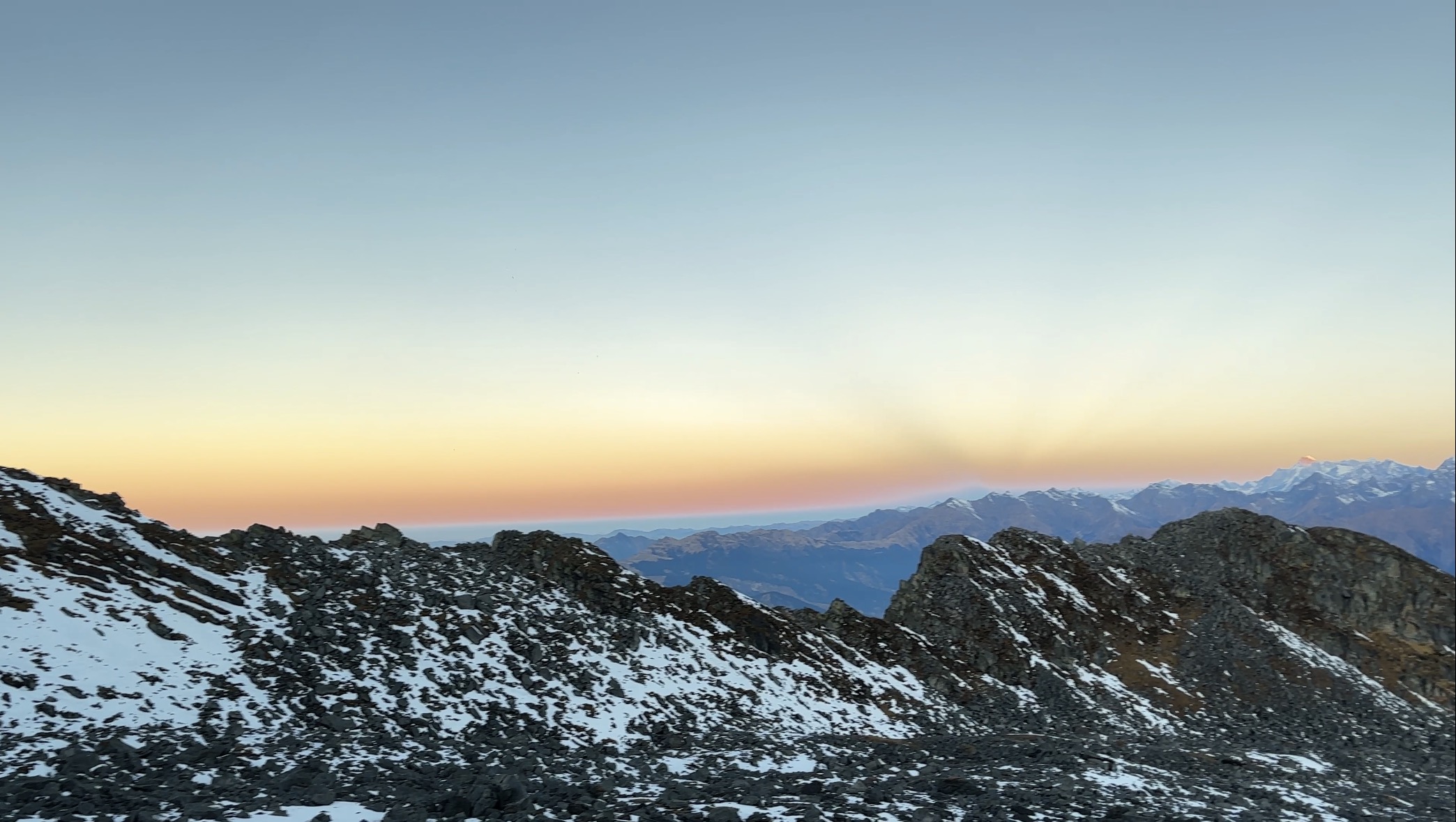 Sunrise on Pangarchulla
